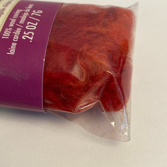 24 Dimensions FeltWorks 100% Wool Red Curly Roving 0.25oz Needle Felting Crafts - Picture 15 of 16